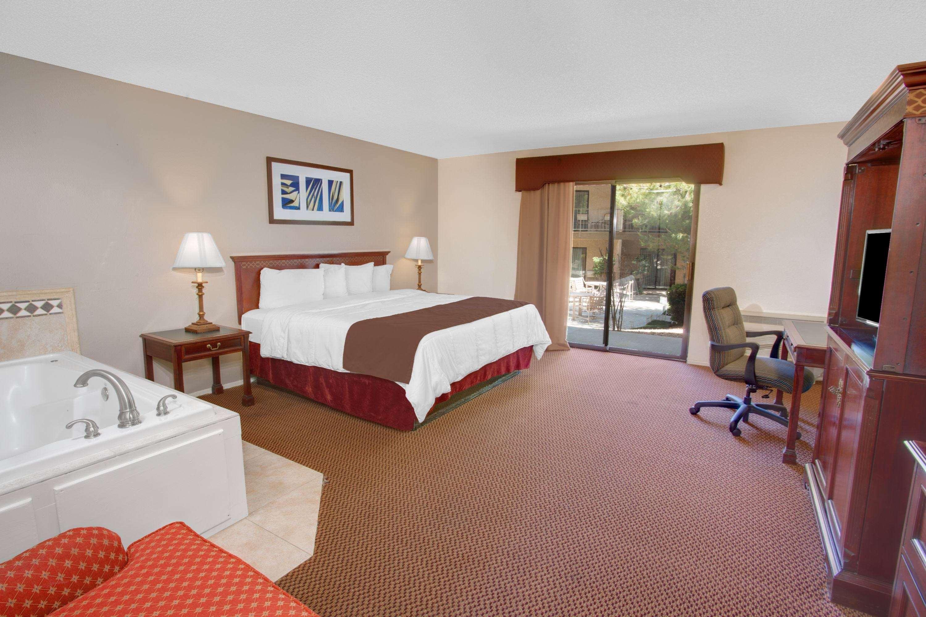 Travelodge Inn & Suites By Wyndham Yucca Valley/Joshua Tree Exterior foto